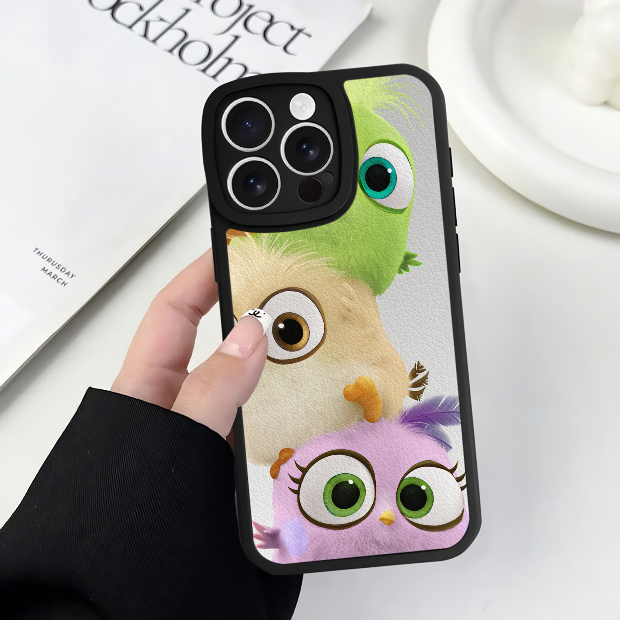 （画像用） Angry Birds アングリーバード 【iPhone 16シリーズ対応】シリコンスマホケース（レザー調） 材質：シリコン
